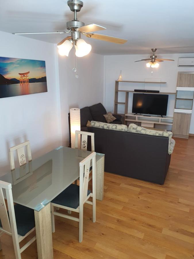 1F, Aire Acondic, 80M2, 2 Dormitorios, 4 Huespedes, Wifi Gratis La Línea de la Concepción エクステリア 写真
