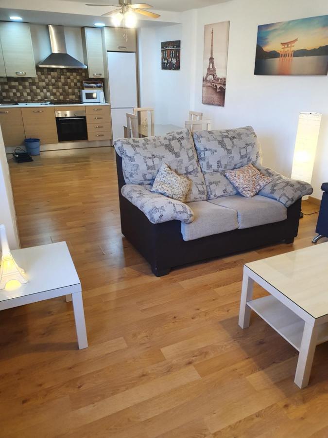 1F, Aire Acondic, 80M2, 2 Dormitorios, 4 Huespedes, Wifi Gratis La Línea de la Concepción エクステリア 写真